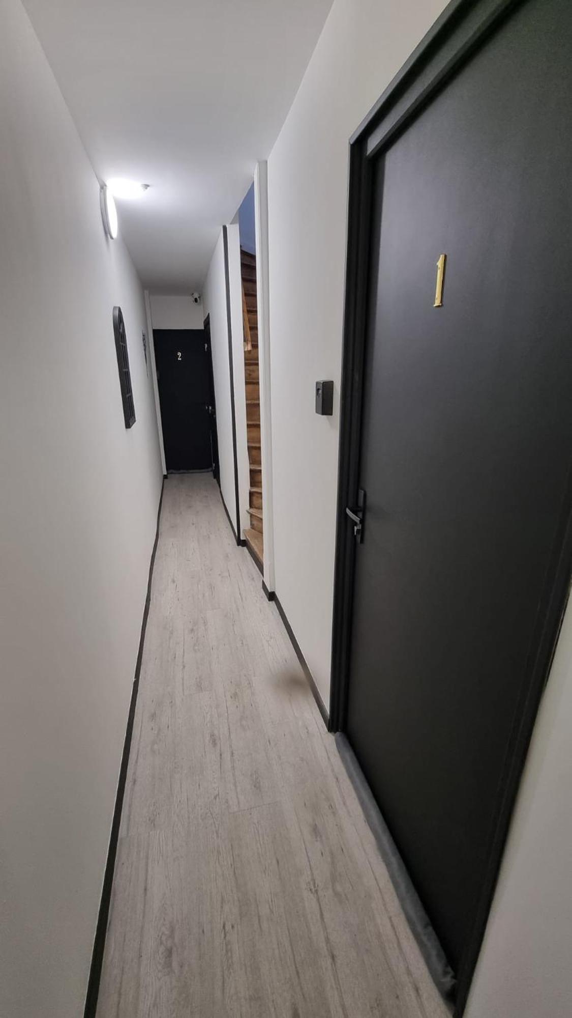 Studio Hibiscus Tout Confort, Renove Saint-Quentin  Eksteriør billede